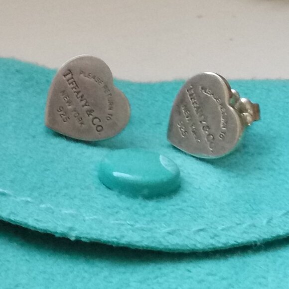 Authentic Tiffany & Co Return to Tiffany Heart Tag Stud Mini sterling silver - Picture 2 of 9